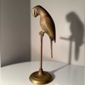 *SOLD* Vintage bronze parrot on perch sculpture 70s Hollywood Regency MCM Boho